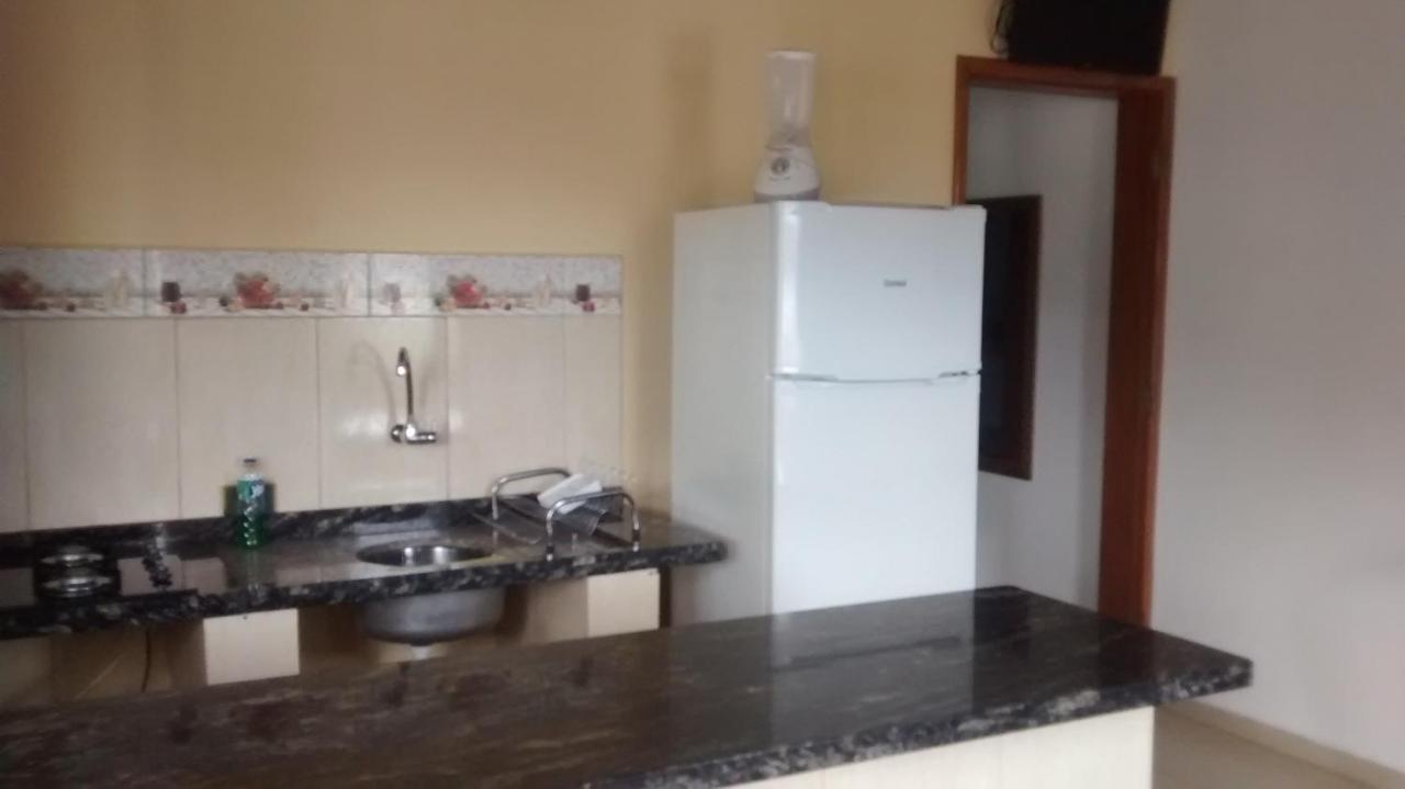 Chale No Condominio Verde Mar Na Praia Da Cocanha Caraguatatuba Bagian luar foto