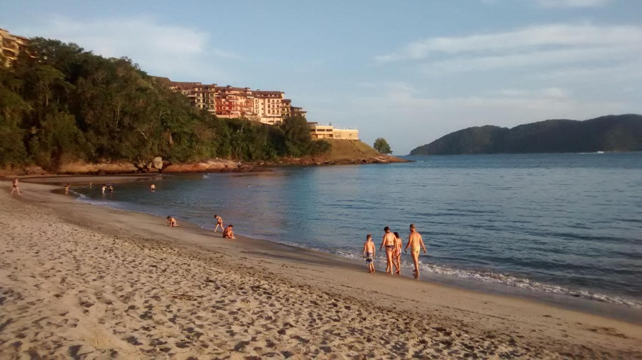 Chale No Condominio Verde Mar Na Praia Da Cocanha Caraguatatuba Bagian luar foto